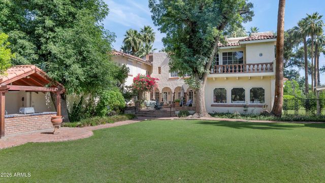 161 E COUNTRY CLUB Drive, Phoenix, AZ 85014