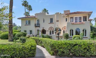 161 E COUNTRY CLUB Drive, Phoenix, AZ 85014
