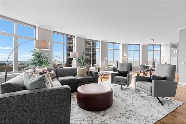 530 N Lake Shore Drive 1205, Chicago, IL 60611