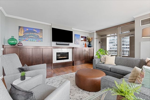 530 N Lake Shore Drive 1205, Chicago, IL 60611