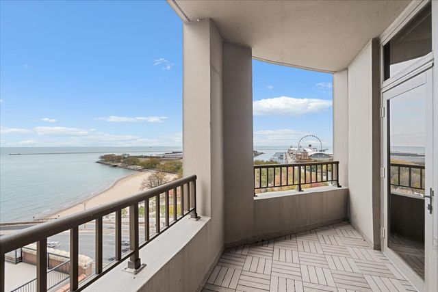 530 N Lake Shore Drive 1205, Chicago, IL 60611