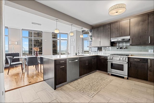 530 N Lake Shore Drive 1205, Chicago, IL 60611