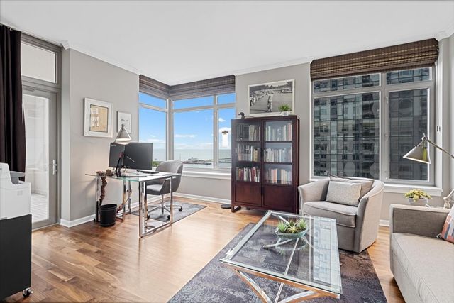 530 N Lake Shore Drive 1205, Chicago, IL 60611