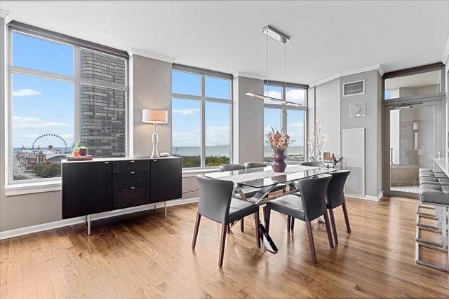 530 N Lake Shore Drive 1205, Chicago, IL 60611