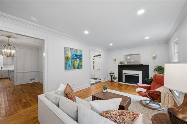 19 Lullwater Place NE 19, Atlanta, GA 30307