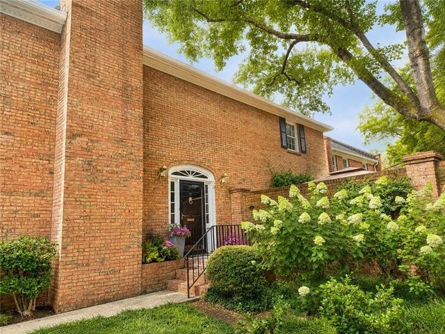 19 Lullwater Place NE 19, Atlanta, GA 30307
