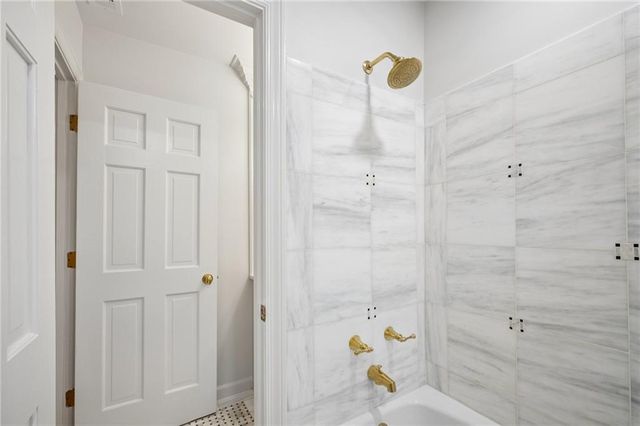 19 Lullwater Place NE 19, Atlanta, GA 30307