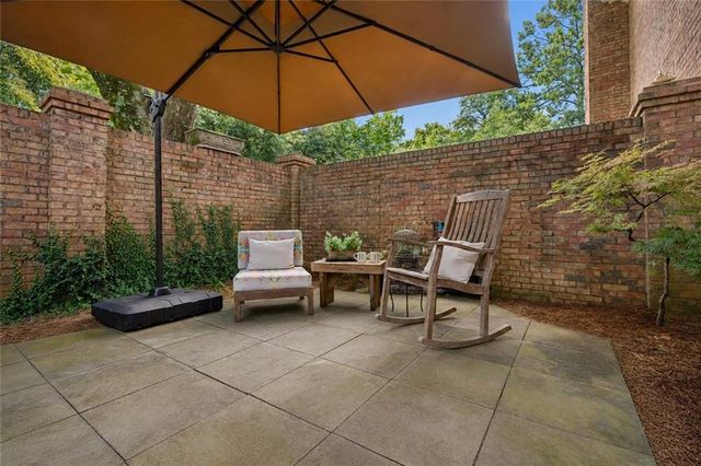 19 Lullwater Place NE 19, Atlanta, GA 30307