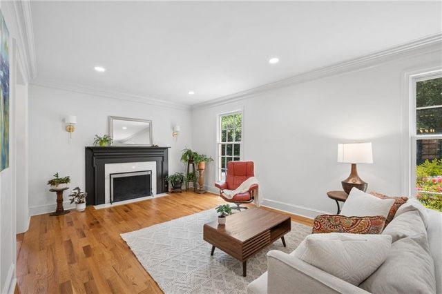 19 Lullwater Place NE 19, Atlanta, GA 30307