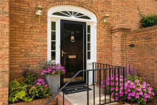 19 Lullwater Place NE 19, Atlanta, GA 30307