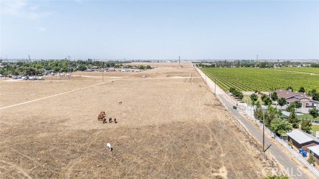 5915 Weedpatch, Bakersfield, CA 93307