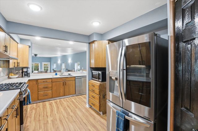 18016 E Riverway Ave, Spokane Valley, WA 99016