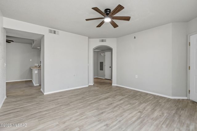 1547 N Paseo La Tinaja, Green Valley, AZ 85614