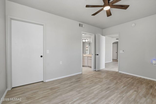 1547 N Paseo La Tinaja, Green Valley, AZ 85614