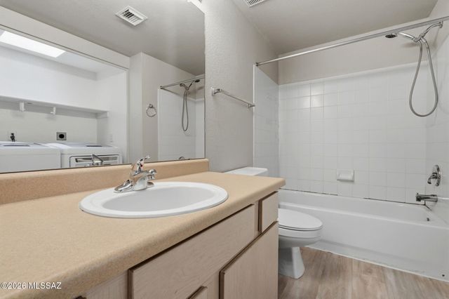 1547 N Paseo La Tinaja, Green Valley, AZ 85614