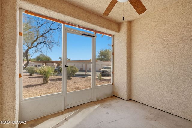 1547 N Paseo La Tinaja, Green Valley, AZ 85614