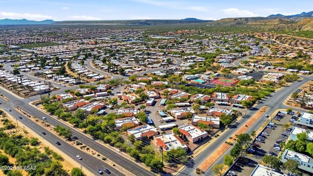 1547 N Paseo La Tinaja, Green Valley, AZ 85614