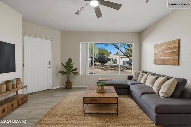 1547 N Paseo La Tinaja, Green Valley, AZ 85614