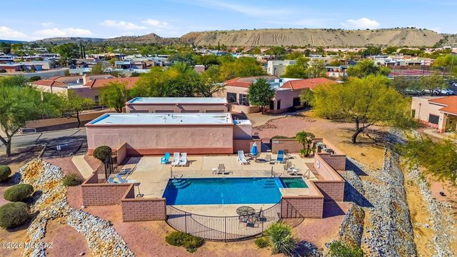 1547 N Paseo La Tinaja, Green Valley, AZ 85614