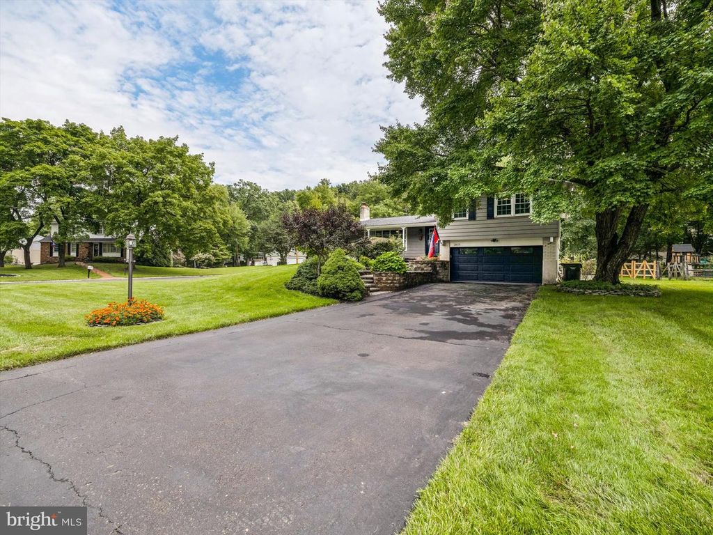 2615 MARTIN RD, WILLOW GROVE, PA 19090 — photo 2