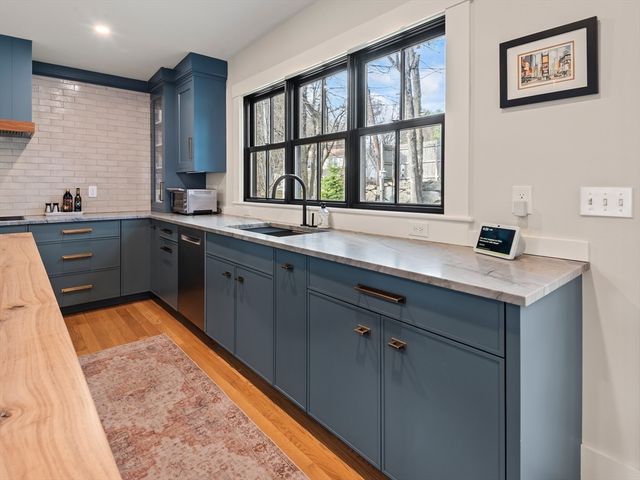 226 Wood St, Hopkinton, MA 01748