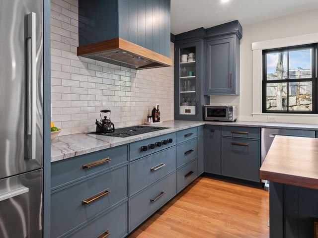 226 Wood St, Hopkinton, MA 01748