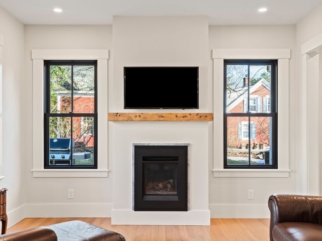 226 Wood St, Hopkinton, MA 01748