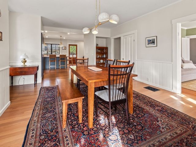 226 Wood St, Hopkinton, MA 01748