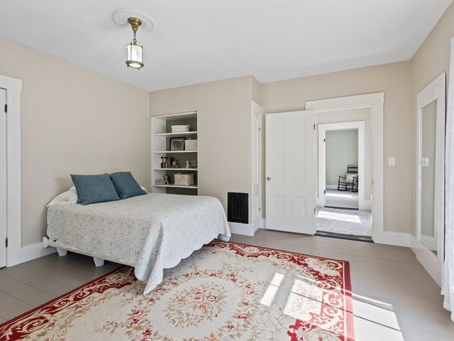 226 Wood St, Hopkinton, MA 01748
