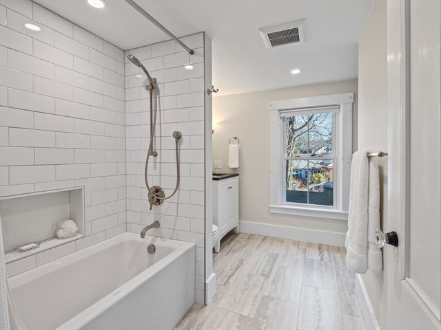 226 Wood St, Hopkinton, MA 01748