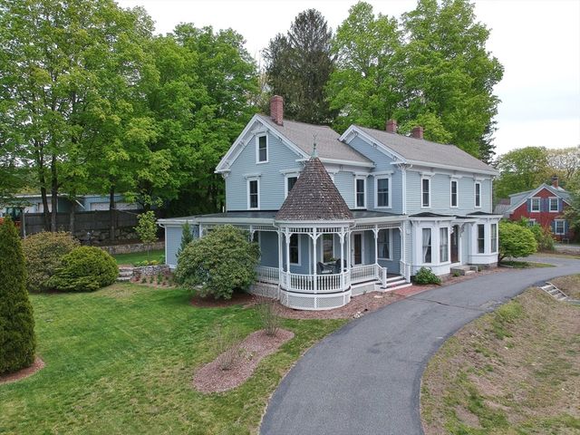 226 Wood St, Hopkinton, MA 01748