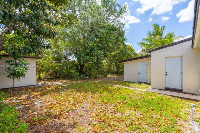 1000 NW 198th St, Miami Gardens, FL 33169