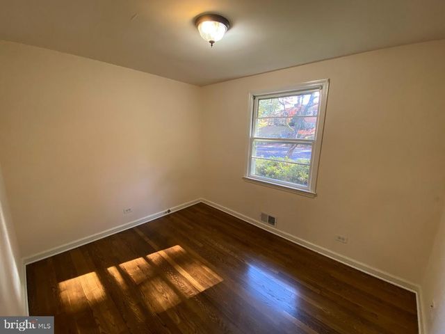 2308 CRESTMONT AVE, Charlottesville, VA 22903