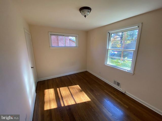 2308 CRESTMONT AVE, Charlottesville, VA 22903