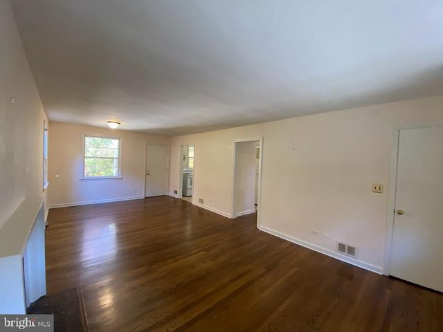 2308 CRESTMONT AVE, Charlottesville, VA 22903