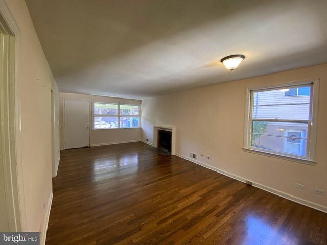 2308 CRESTMONT AVE, Charlottesville, VA 22903