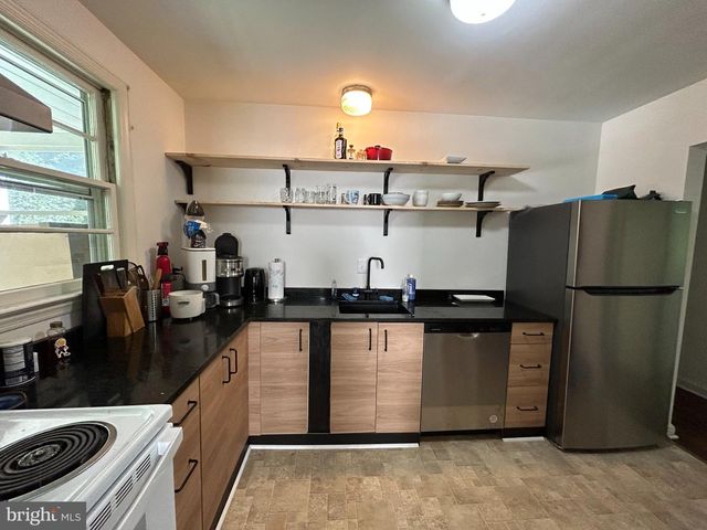 2308 CRESTMONT AVE, Charlottesville, VA 22903