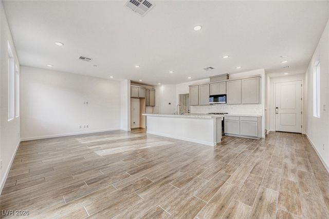 8473 Balfour Meadows Avenue, Las Vegas, NV 89113