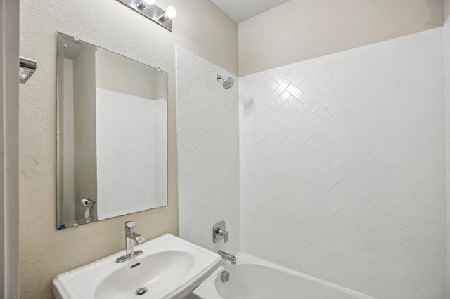 1507 Harvest Vine Court, Friendswood, TX 77546