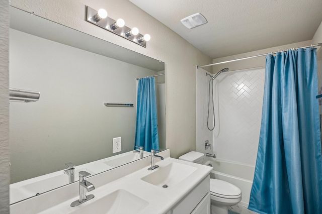 1507 Harvest Vine Court, Friendswood, TX 77546