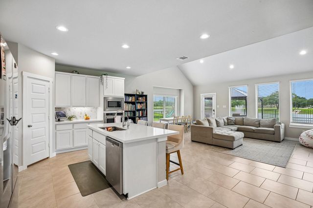 1507 Harvest Vine Court, Friendswood, TX 77546