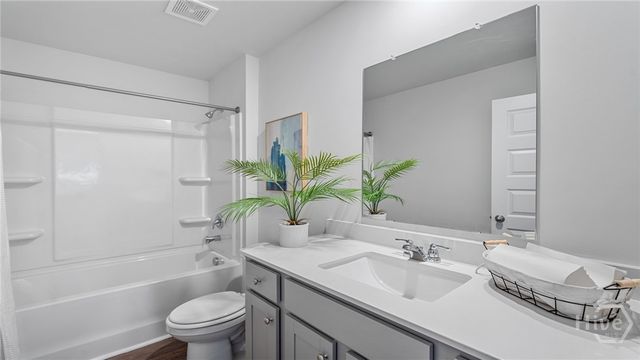 1050 Bergamot Road, Bloomingdale, GA 31302