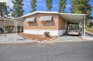 215 Maui Dr, Pittsburg, CA 94565