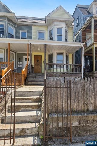 223 N 6th Street, Newark, NJ 07107