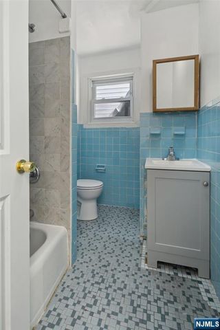 223 N 6th Street, Newark, NJ 07107