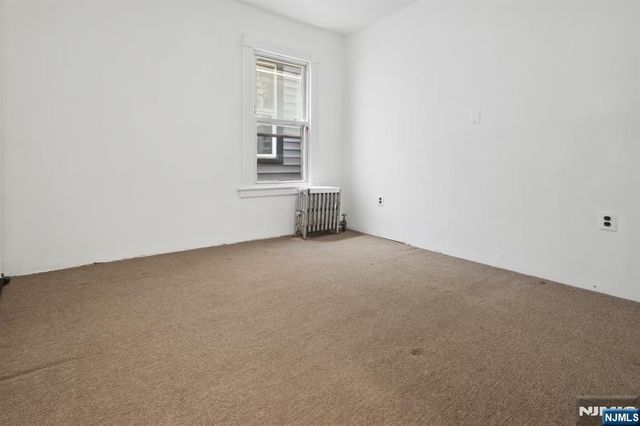 223 N 6th Street, Newark, NJ 07107