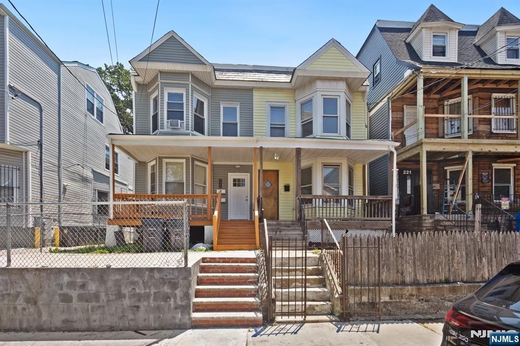 223 N 6th Street, Newark, NJ 07107