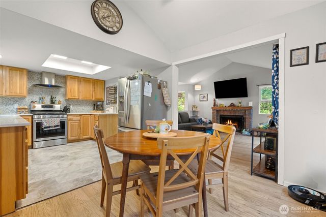 241 NE Watson Ct Court, Bremerton, WA 98311