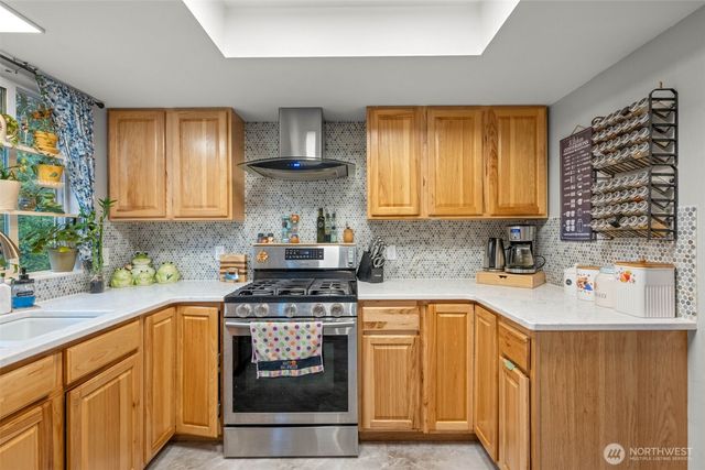 241 NE Watson Ct Court, Bremerton, WA 98311