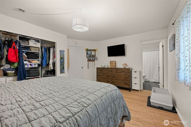 241 NE Watson Ct Court, Bremerton, WA 98311